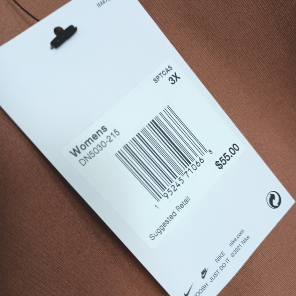 NWT Nike Women's Sportswear Icon Clash Skirt in Tan/Pink Combo 🤎🩷 3X - Picture 8 of 11